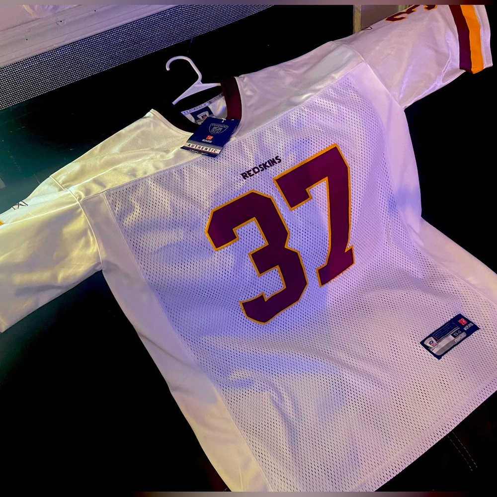 NWT vintage, authentic 🔥Shaun Alexander Washington Redskins #37 Jersey 🔥Sz 54